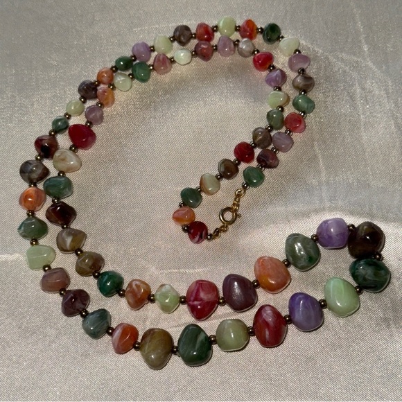 Vintage Jewelry - Vintage Graduated Lucite Marbled Stone Multicolor Beaded Necklace Gold Spacers